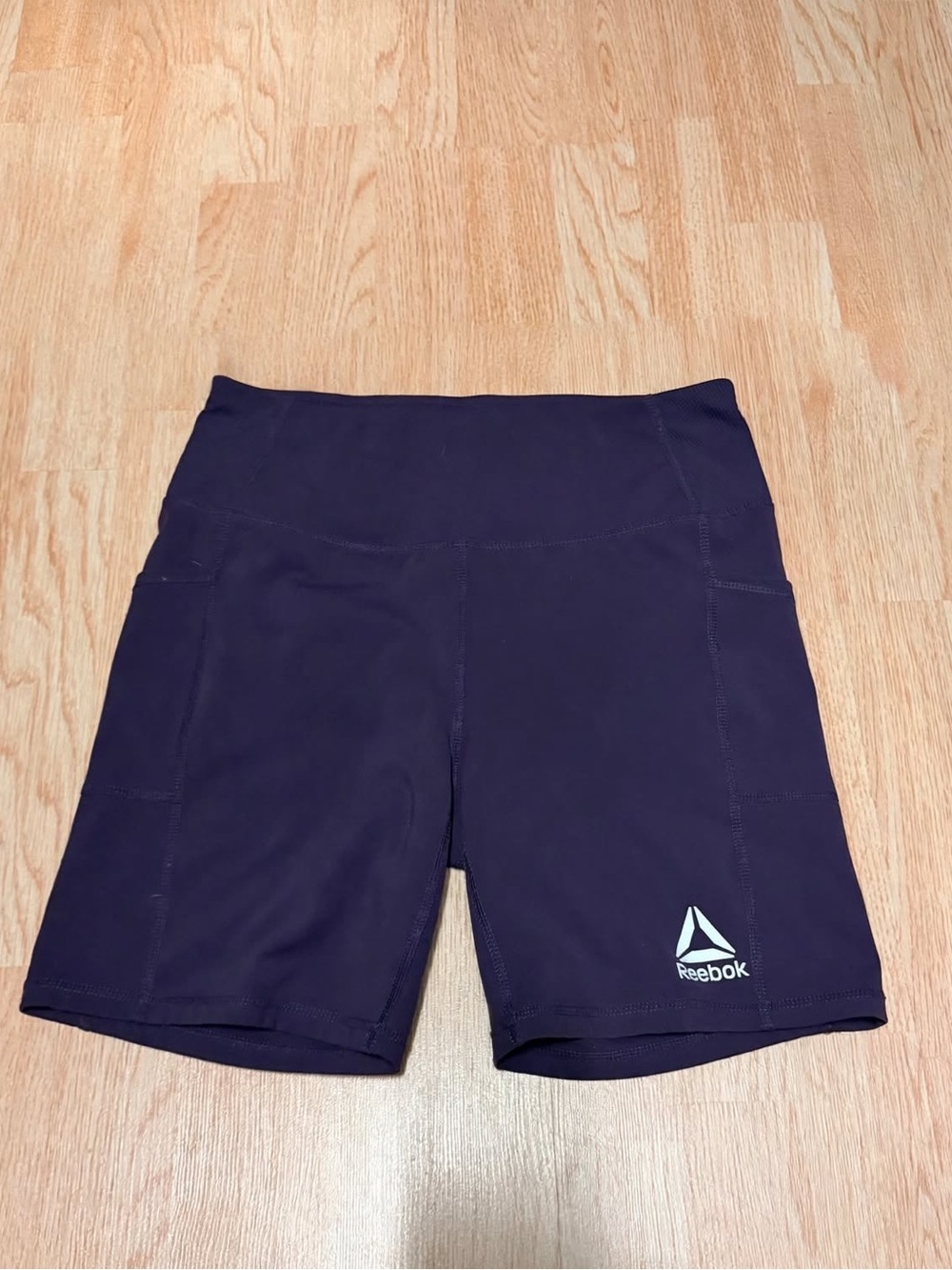 Reebok High Waisted Biker Shorts Womens L